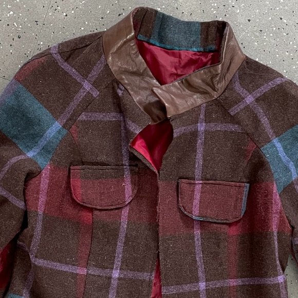 Silk-lined Wool Plaid Cropped Jacket - Picture 3 of 3